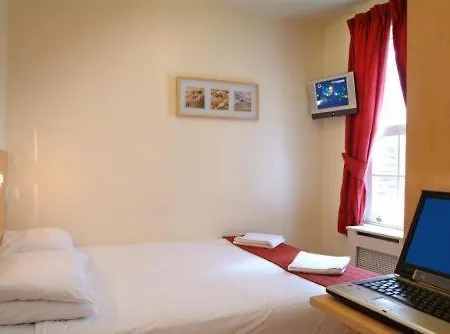Boulevard Hotel